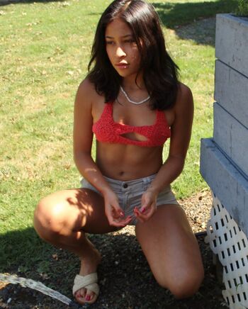 Ava yulisa page 2 image