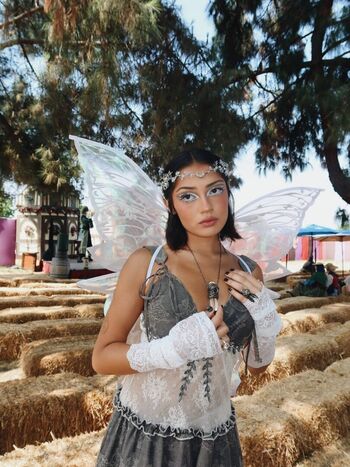 Avani gregg image