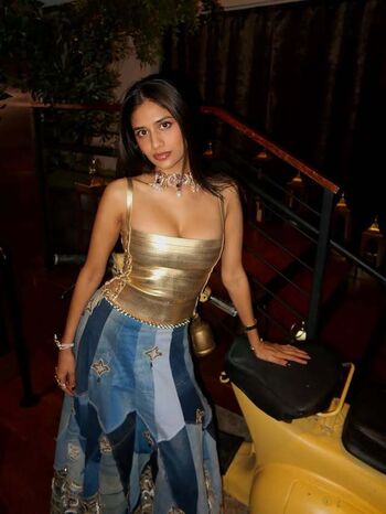Aviva mehta image