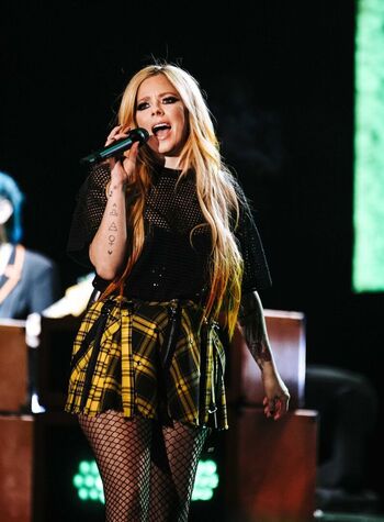 Avril lavigne image