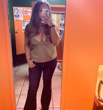 Awalmartparkinglott image