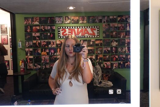 Awalmartparkinglott image