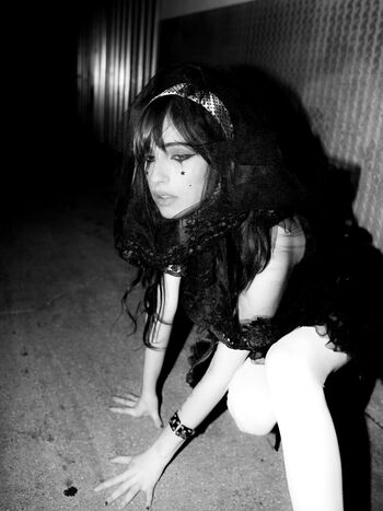 Ayleen valentine image