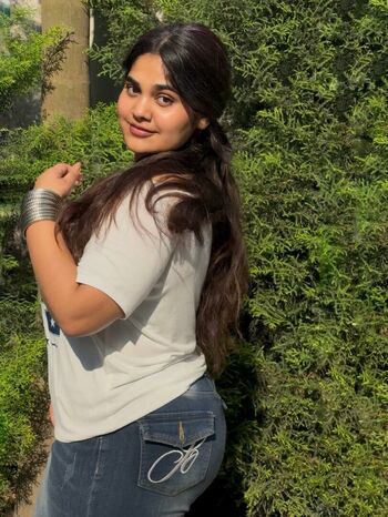 Ayushi bhardwaj image