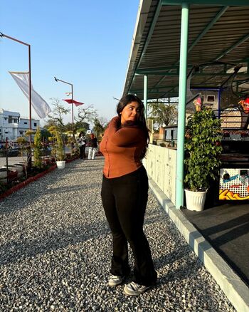 Ayushi bhardwaj image