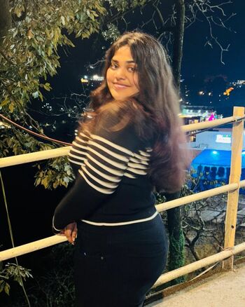 Ayushi bhardwaj image