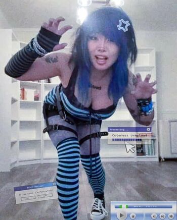 Azn bimbo image