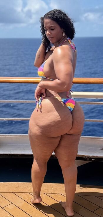 Babygurldessie image