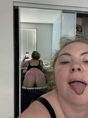 Bad blondiee1 image