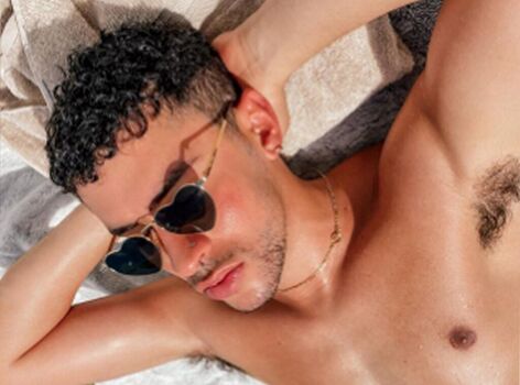 Badbunny image