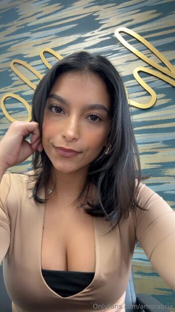 Baddiebrii image
