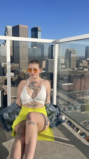Badgal1212 image