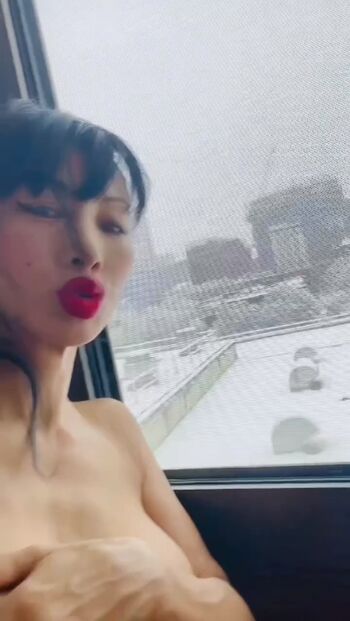 Bai Ling