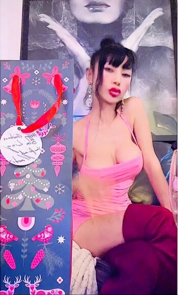 Bai Ling