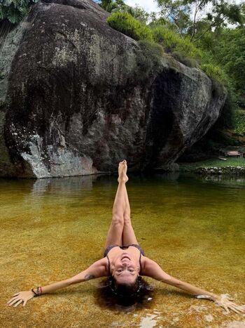 Barbara borges image