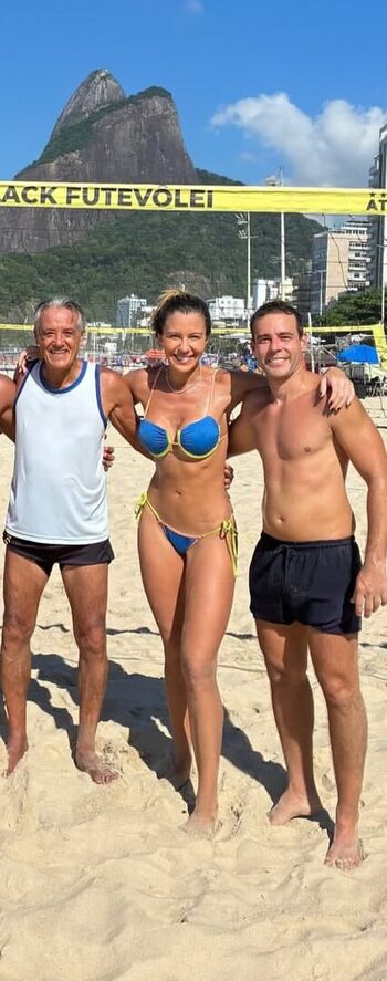 Barbara coelho image