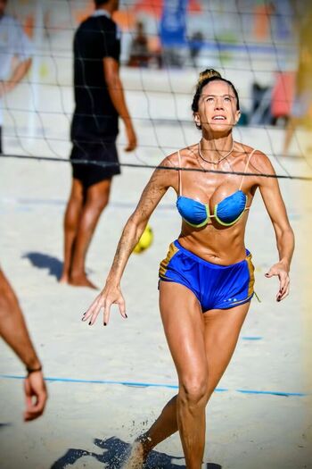 Barbara coelho image