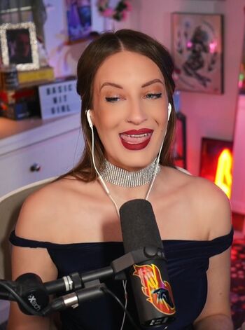 Basicwitgirl image
