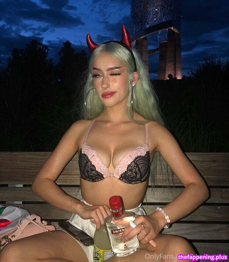 Bbblud / bludnymph Foto OnlyFans Nuda #8