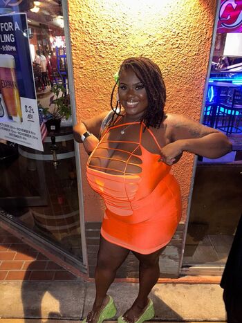 Bbw page 3 image