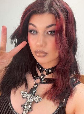 Bea priestley image