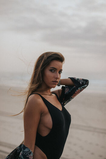 Beatriz dinis image
