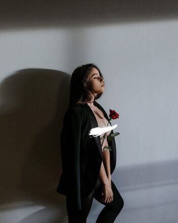 Beatriz oliveira image