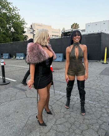 Bebe rexha image