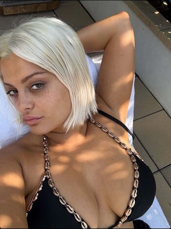 Bebe rexha image