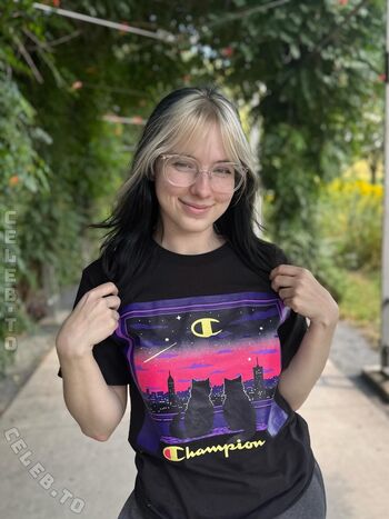 Becca rukavina image