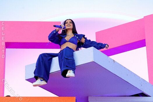 Becky g page 4 image