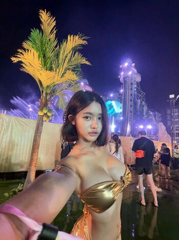 Beebell prapatsorn theethatburee image