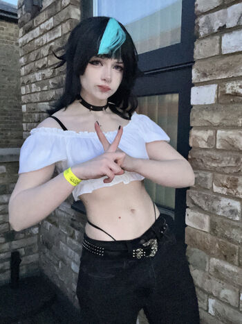 Beezleneezle page 2 image