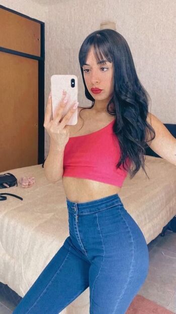 Belen zenteno image