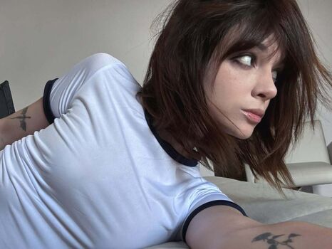 Bella 1 image