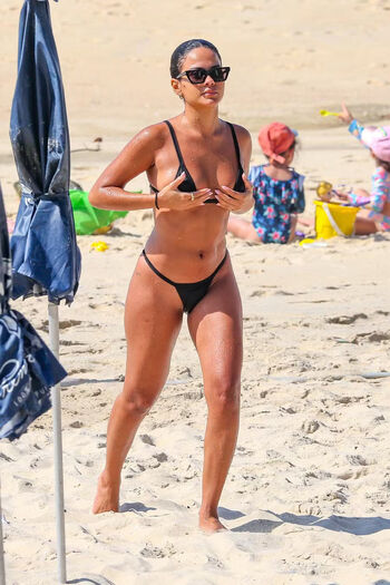 Bella campos image