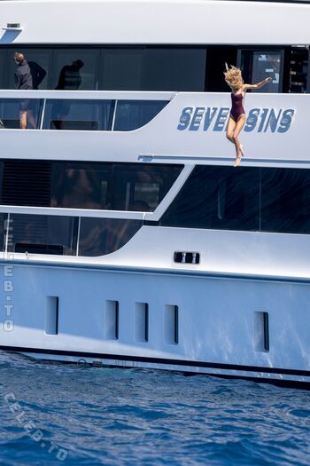 Bella hadid 1 image