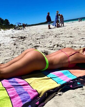 Bella laverock image