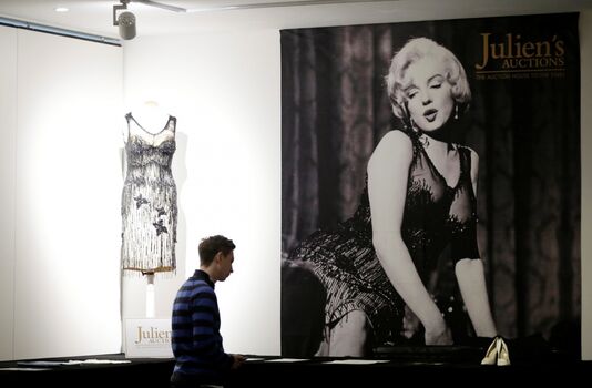 Bella monroe image