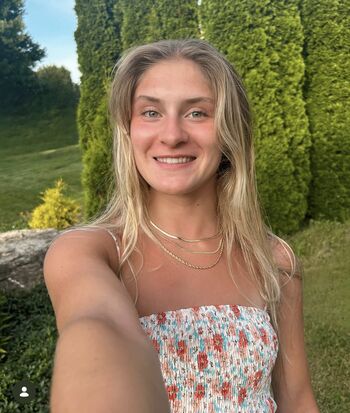 Bella norris image