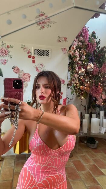 Bella Thorne