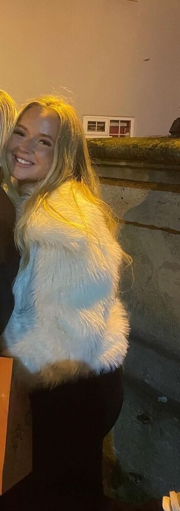Bella turner image