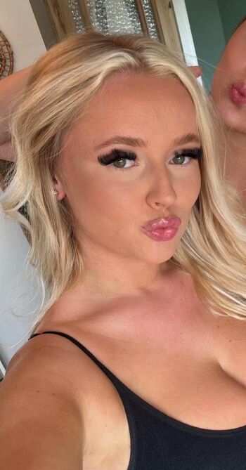 Bella turner image