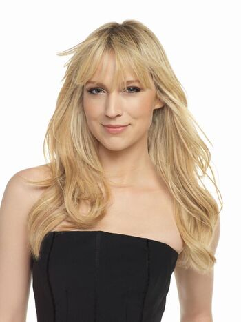 Beth Riesgraf