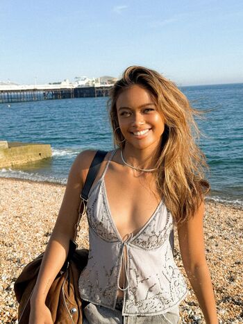 Bianca bustamante image