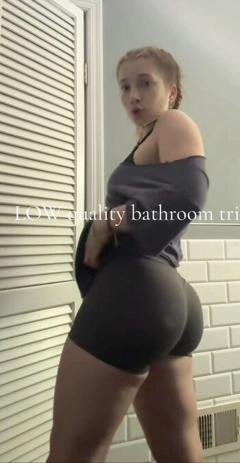 Bigcomfycouch image