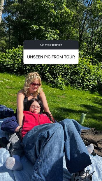 Billie eilish 1 page 3 image