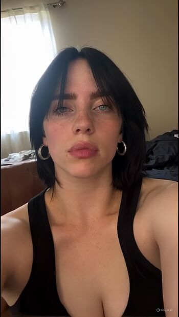 Billie eilish fake image