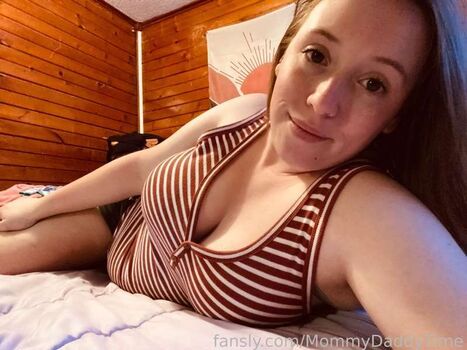 Blairethebustymilf image