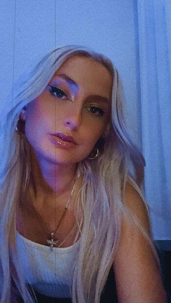 Blazedblonde999 image